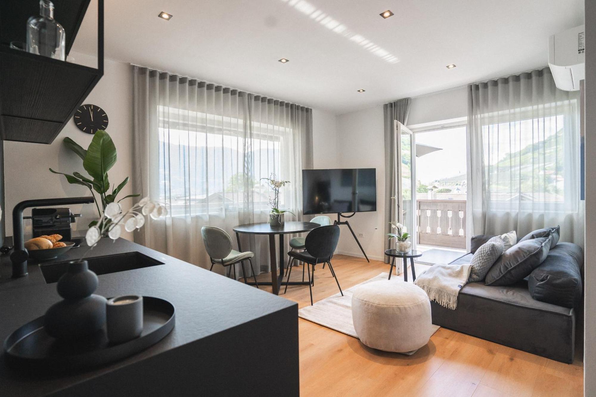 Luxe Vista City Apartments Algund Экстерьер фото